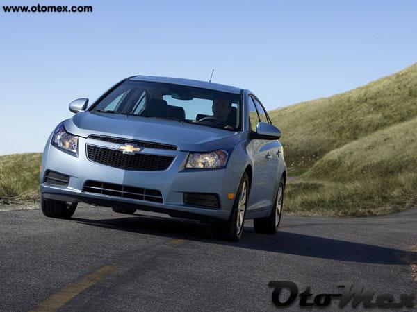 Chevrolet-Cruze_2011
