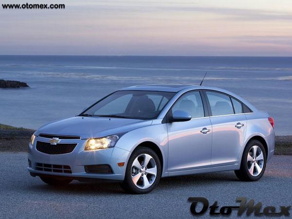 Chevrolet-Cruze_2011_resimi