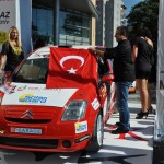 Yokohama Genel Müdürü Toros Kardaş start takında pilotu başlatırken